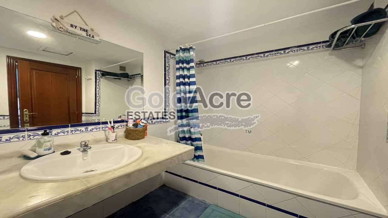 1 slaapkamer Penthouse te koop in Corralejo met zwembad - € 189.000 (Ref: 9508097)