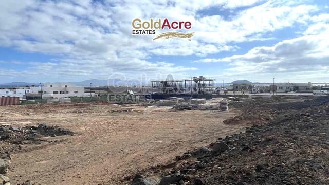 Rakentamaton maa myytävänä paikassa Corralejo, La Oliva - 149 500 € (Ref: 9524022)