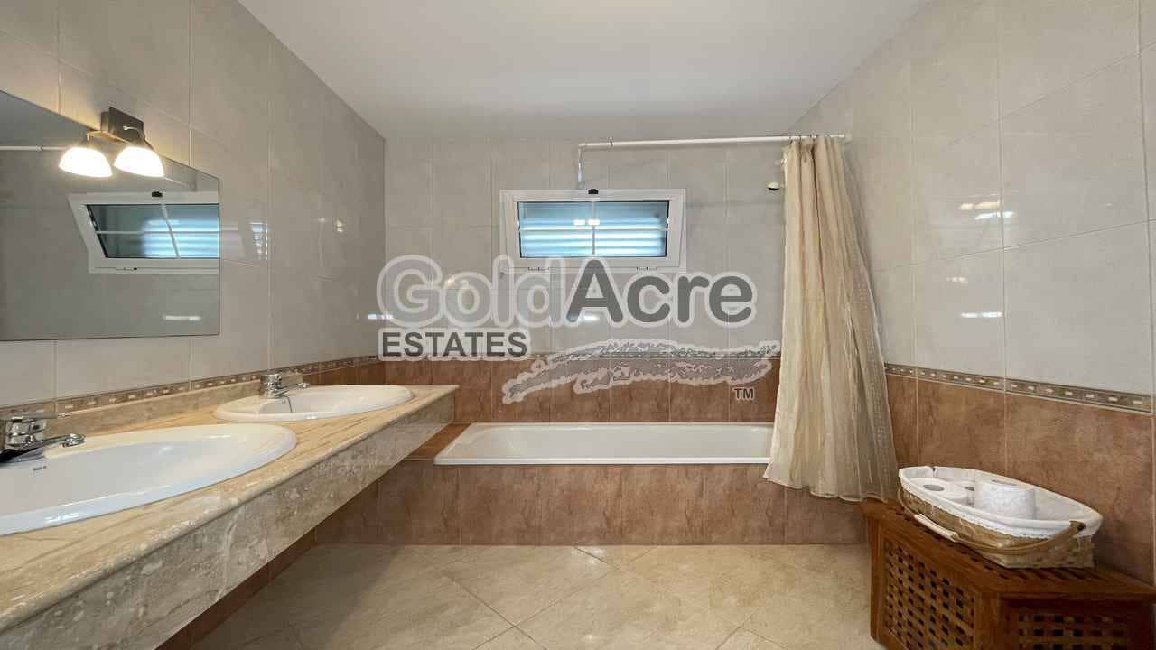 3 sypialnia Willa na sprzedaż w La Oliva z basenem - 425 000 € (Ref: 9530106)