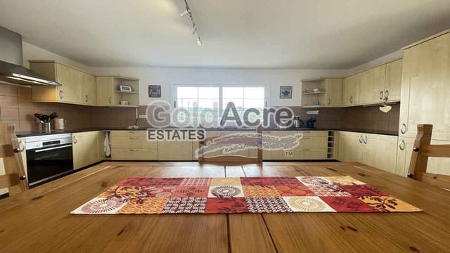 3 sypialnia Willa na sprzedaż w La Oliva z basenem - 425 000 € (Ref: 9530106)