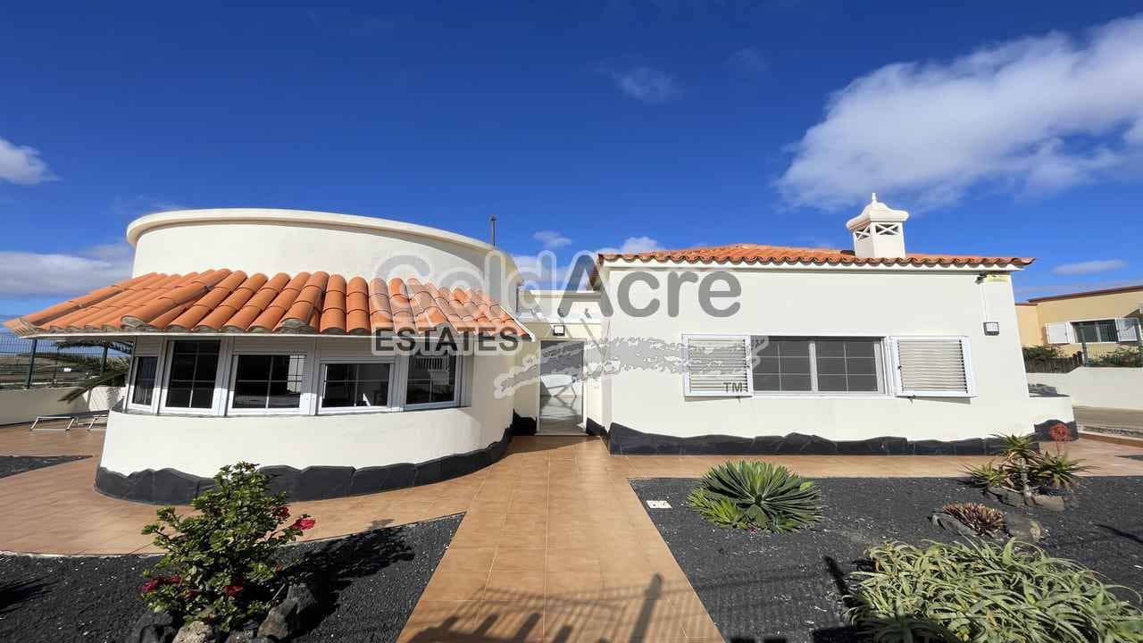 3 sypialnia Willa na sprzedaż w La Oliva z basenem - 425 000 € (Ref: 9530106)