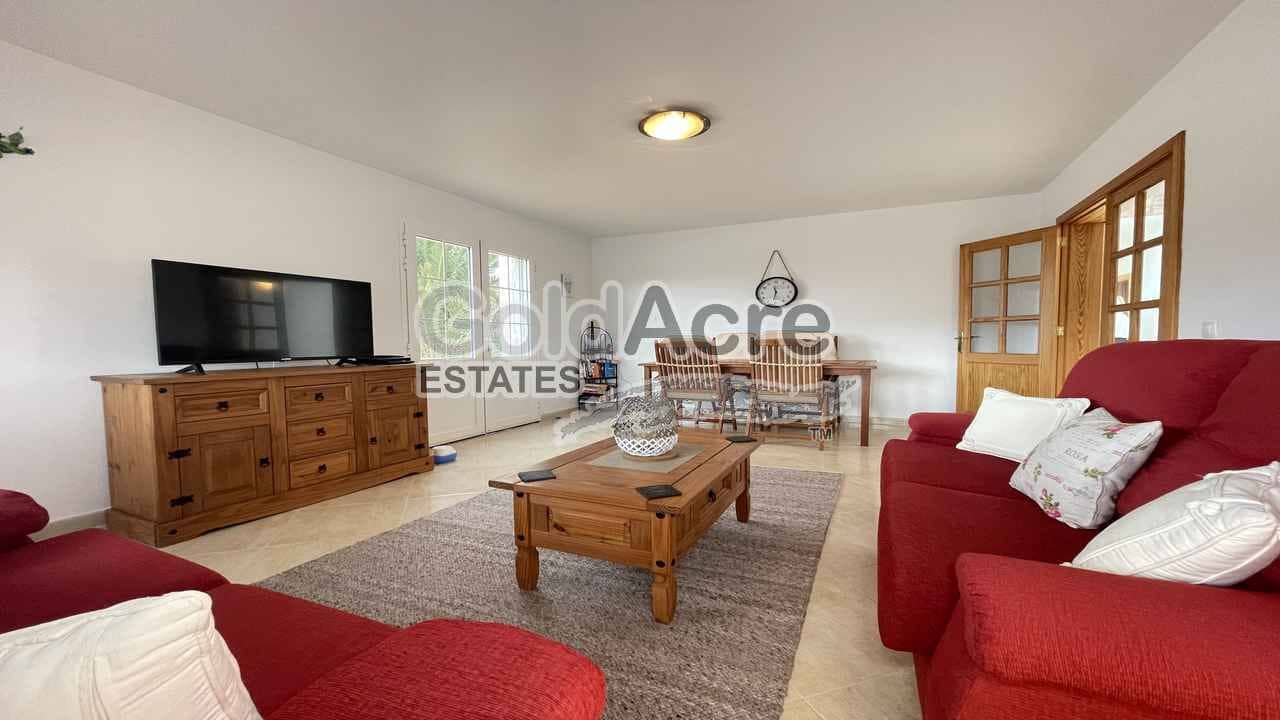 3 sypialnia Willa na sprzedaż w La Oliva z basenem - 425 000 € (Ref: 9530106)