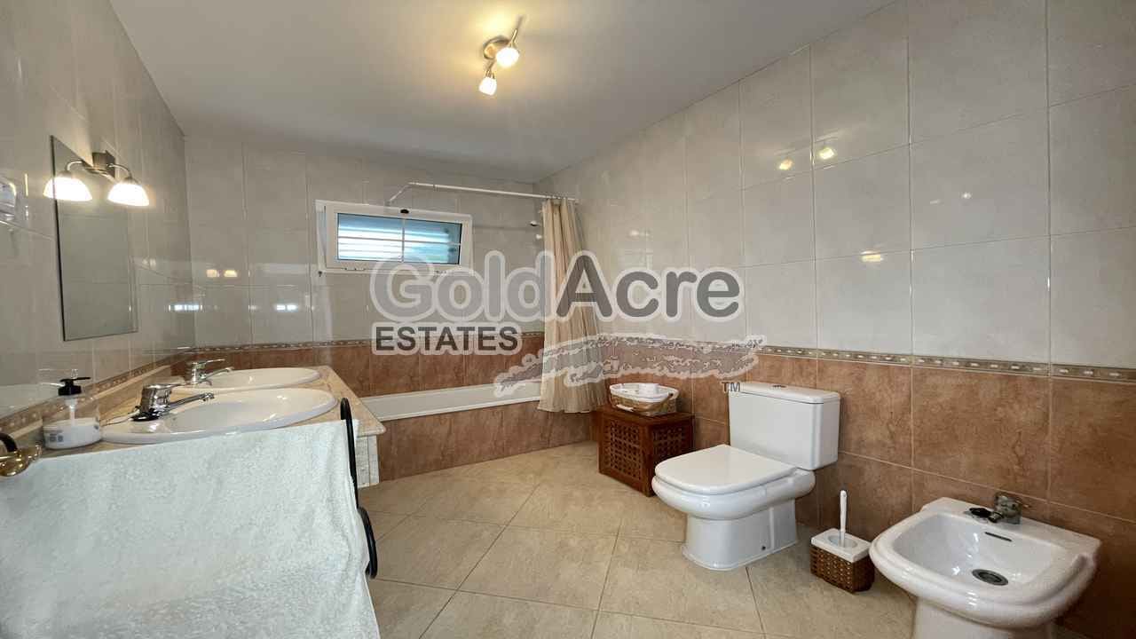 3 sypialnia Willa na sprzedaż w La Oliva z basenem - 425 000 € (Ref: 9530106)