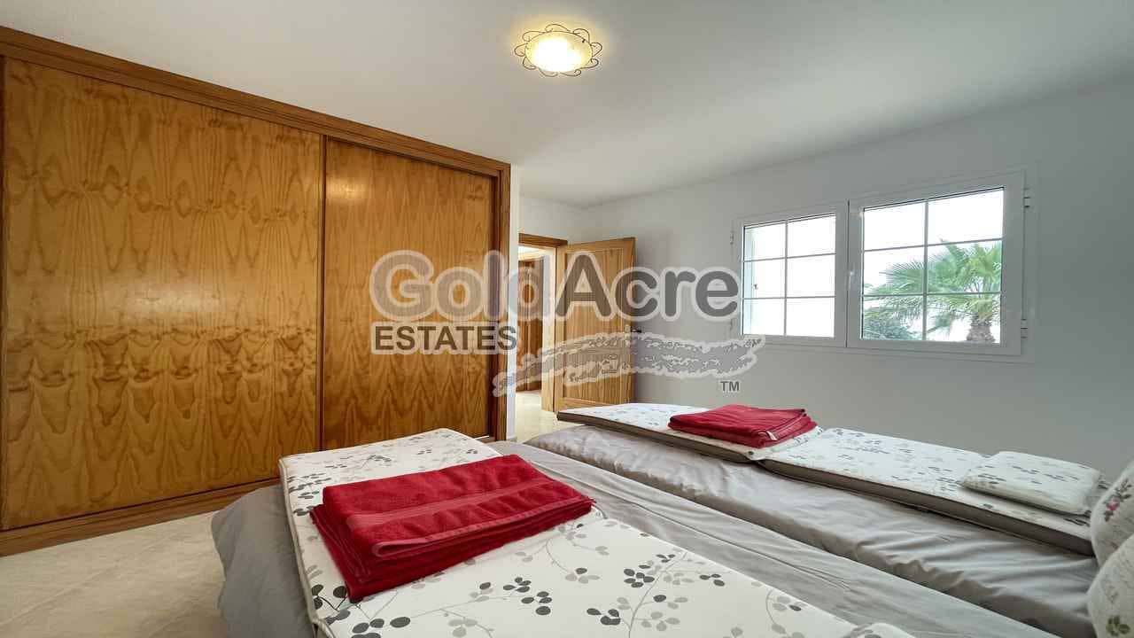 3 sypialnia Willa na sprzedaż w La Oliva z basenem - 425 000 € (Ref: 9530106)