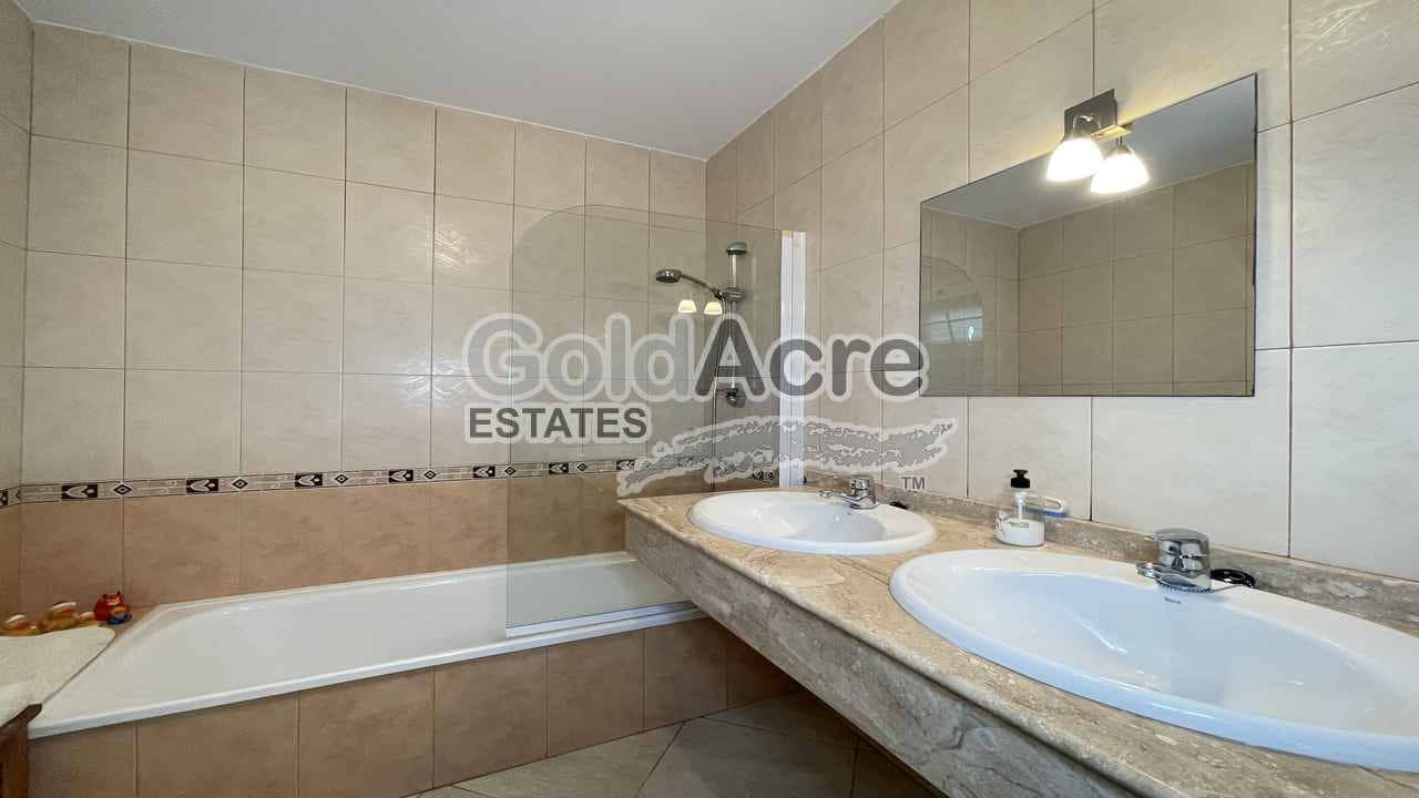 3 sypialnia Willa na sprzedaż w La Oliva z basenem - 425 000 € (Ref: 9530106)