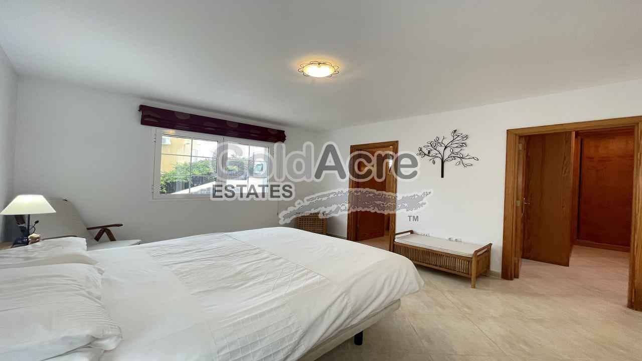 3 sypialnia Willa na sprzedaż w La Oliva z basenem - 425 000 € (Ref: 9530106)