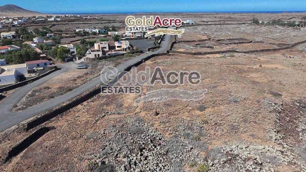 Landgrundstück zu verkaufen in Lajares - 340.000 € (Ref: 9543133)