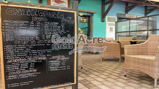 Kommersiell til salgs i Corralejo, La Oliva - € 90 000 (Ref: 9555251)