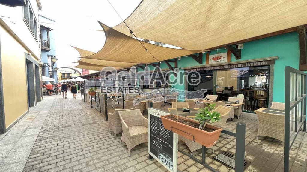 Commercial for sale in Corralejo - € 75,000 (Ref: 9555251)