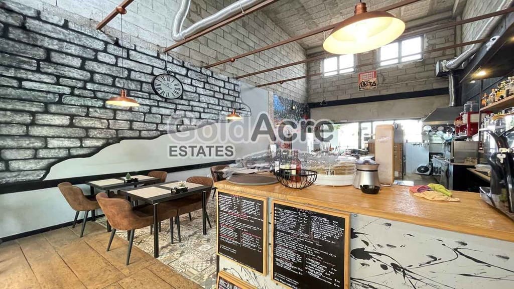 Commercial for sale in Corralejo - € 75,000 (Ref: 9555251)
