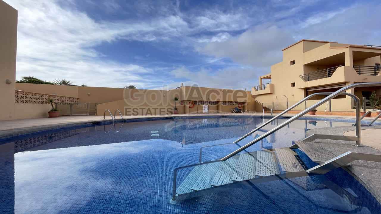 4 soverom Leilighet til salgs i Corralejo med svømmebasseng - € 365 000 (Ref: 9557760)