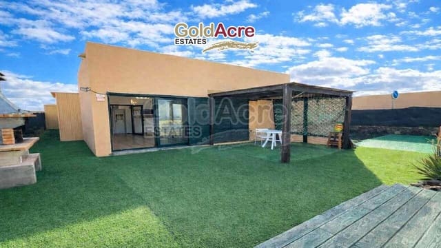 2 soverom Villa til salgs i La Oliva - € 249 000 (Ref: 9557761)