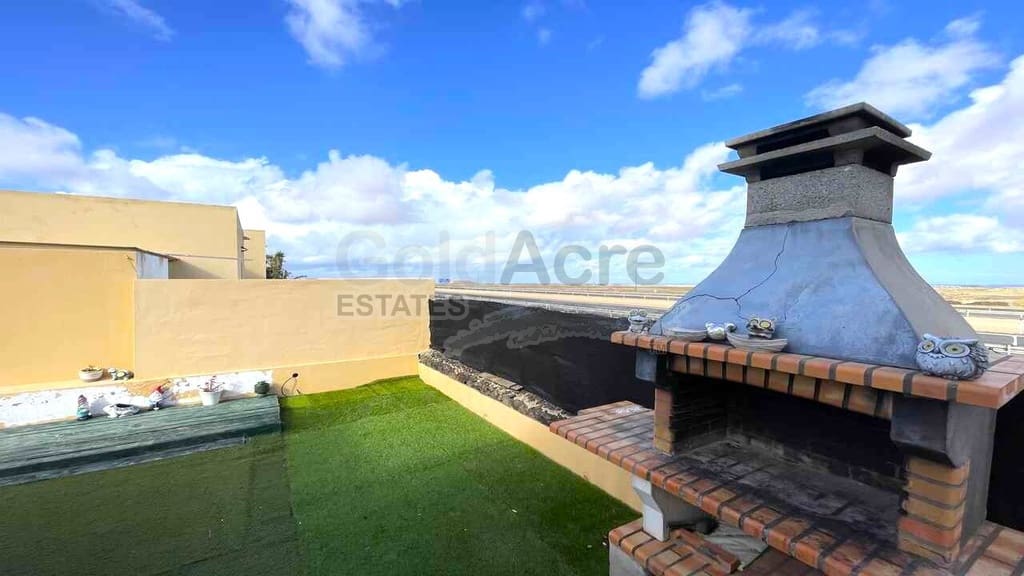 2 bedroom Villa for sale in La Oliva - € 249,000 (Ref: 9557761)