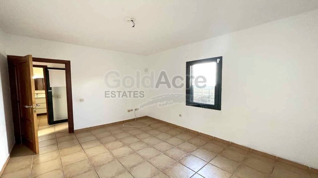 2 bedroom Villa for sale in La Oliva - € 249,000 (Ref: 9557761)