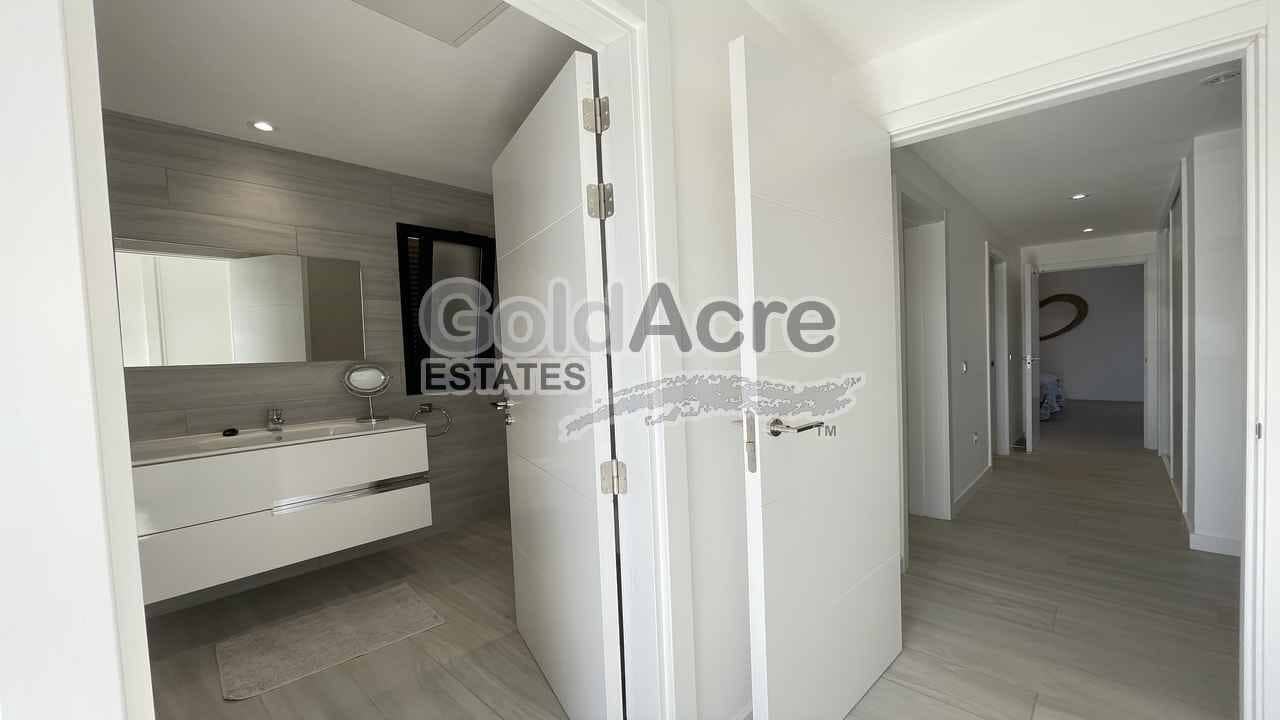 2 soverom Leilighet til salgs i Villaverde med svømmebasseng - € 279 000 (Ref: 9570402)