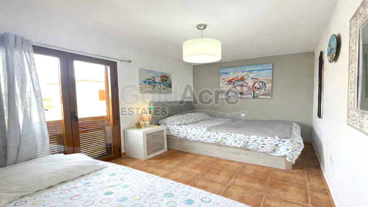 3 soveværelse Lejlighed til salg i La Oliva med swimmingpool - € 269.000 (Ref: 9615186)