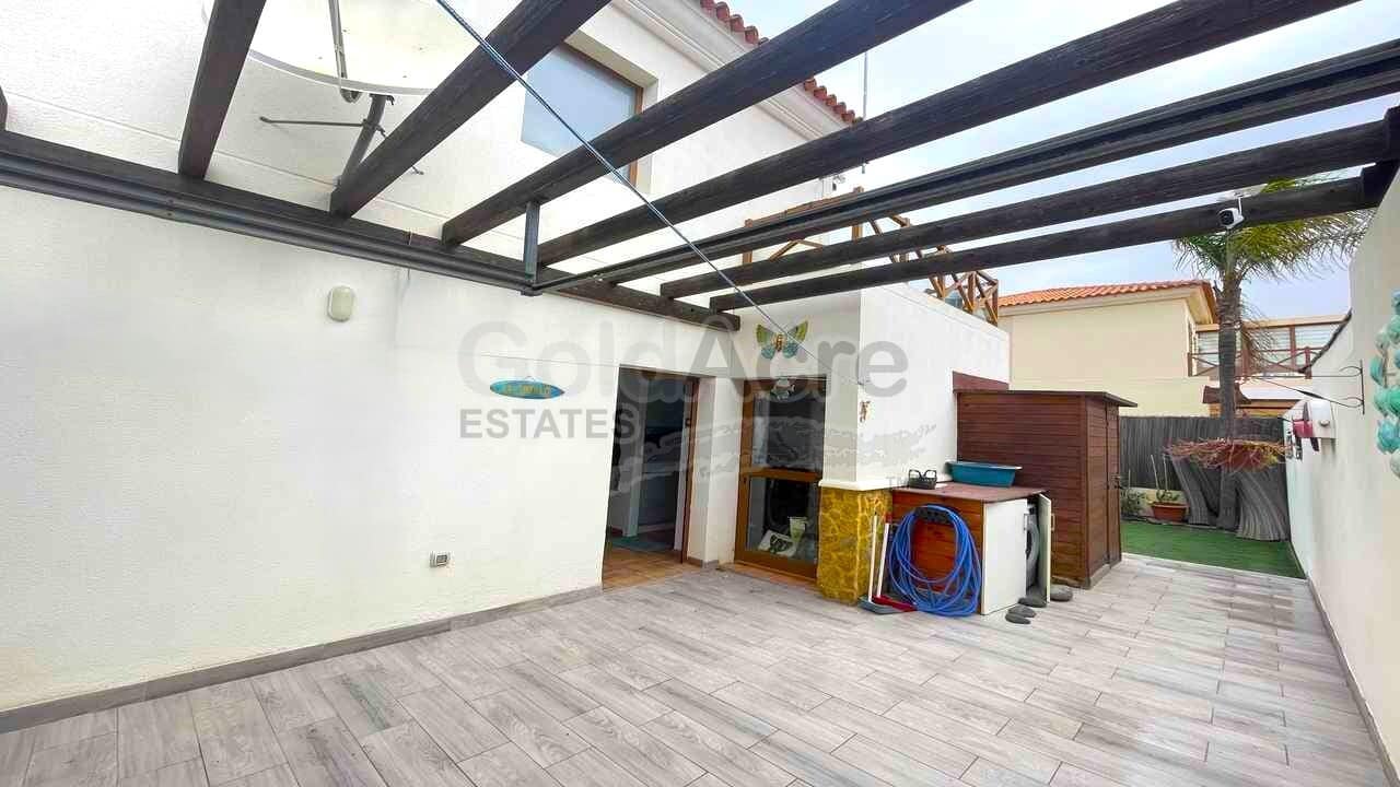 3 soveværelse Lejlighed til salg i La Oliva med swimmingpool - € 269.000 (Ref: 9615186)