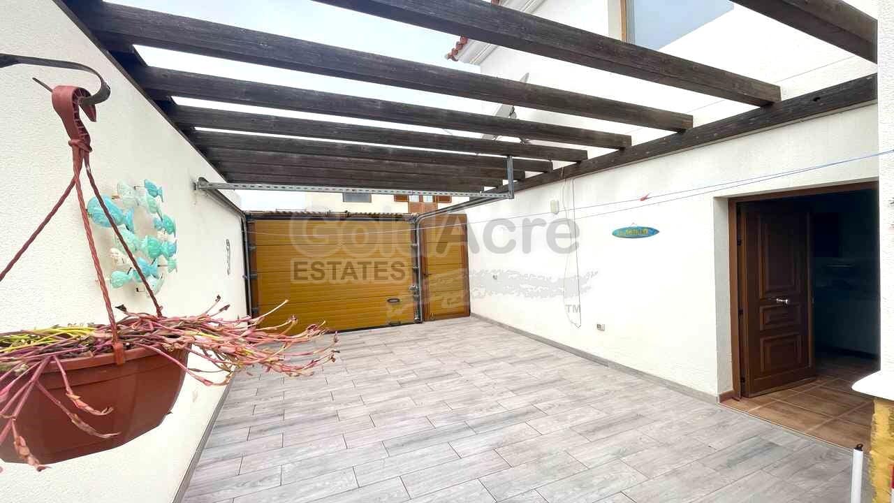 3 soveværelse Lejlighed til salg i La Oliva med swimmingpool - € 269.000 (Ref: 9615186)