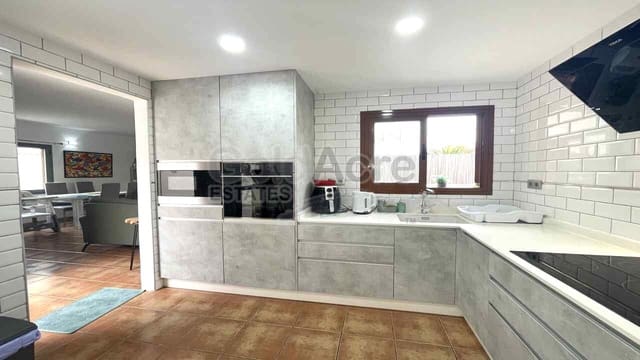 3 soveværelse Lejlighed til salg i La Oliva med swimmingpool - € 269.000 (Ref: 9615186)