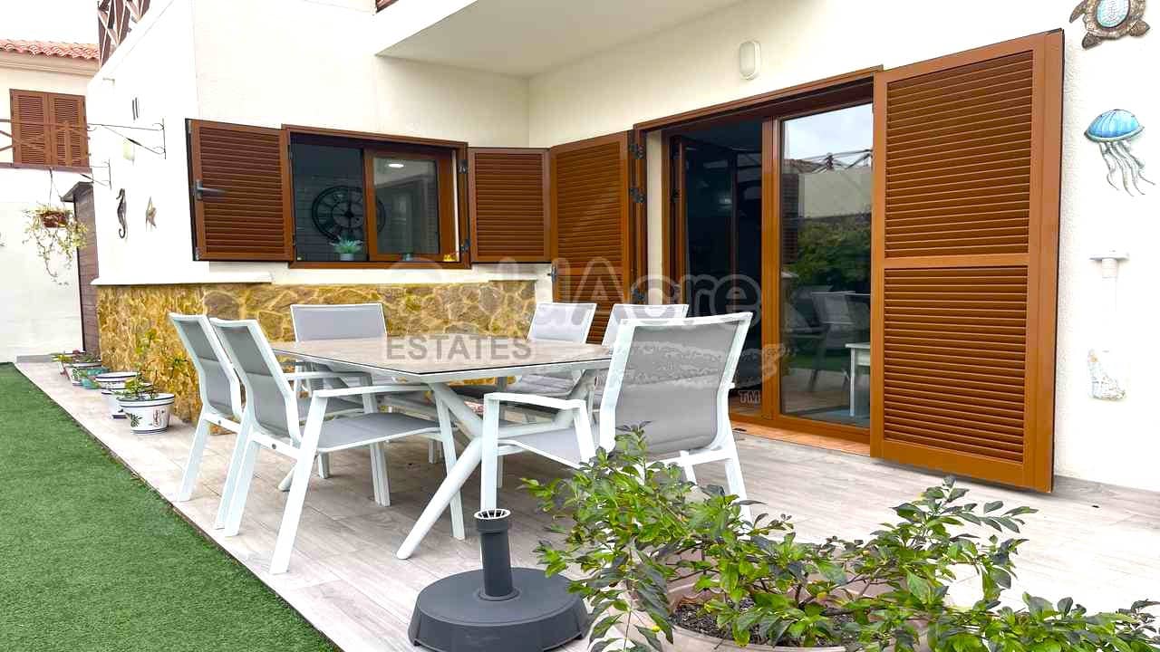 3 soveværelse Lejlighed til salg i La Oliva med swimmingpool - € 269.000 (Ref: 9615186)