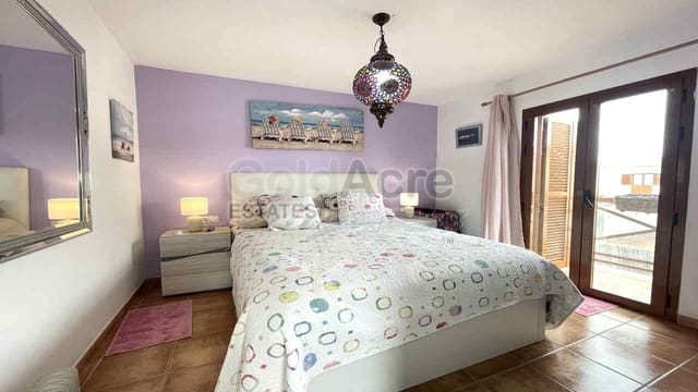 3 soveværelse Lejlighed til salg i La Oliva med swimmingpool - € 269.000 (Ref: 9615186)