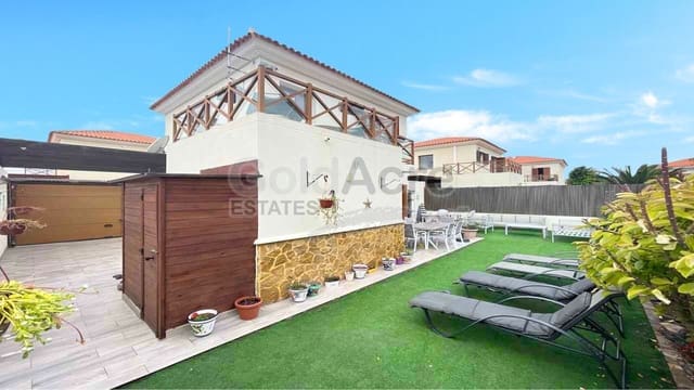 3 soveværelse Lejlighed til salg i La Oliva med swimmingpool - € 269.000 (Ref: 9615186)