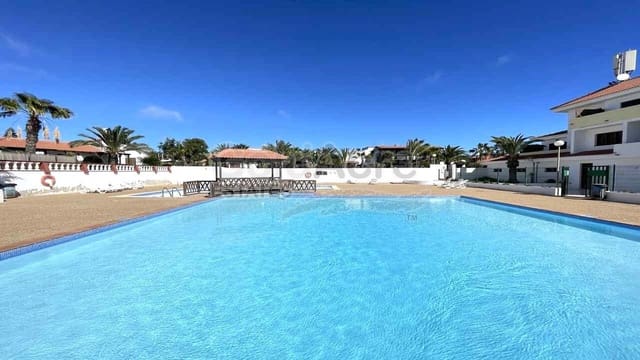 2 soveværelse Lejlighed til salg i Parque Holandés, La Oliva med swimmingpool - € 269.000 (Ref: 9618860)
