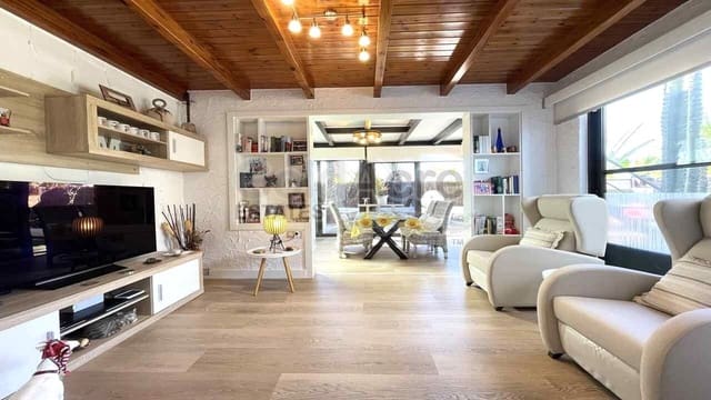 2 soveværelse Lejlighed til salg i Parque Holandés, La Oliva med swimmingpool - € 269.000 (Ref: 9618860)