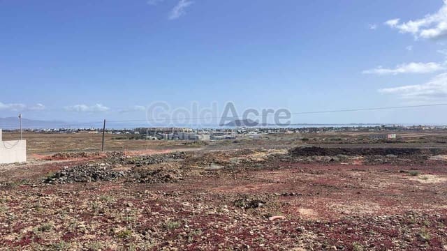 Terre non Aménagée à vendre à Corralejo, La Oliva - 249 000 € (Ref: 9730166)