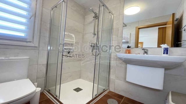 3 sypialnia Willa na sprzedaż w Corralejo, La Oliva z basenem garażem - 469 000 € (Ref: 9730168)