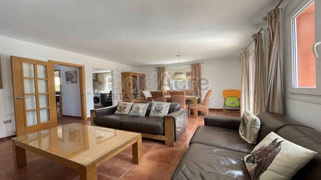 3 sypialnia Willa na sprzedaż w Corralejo, La Oliva z basenem garażem - 469 000 € (Ref: 9730168)