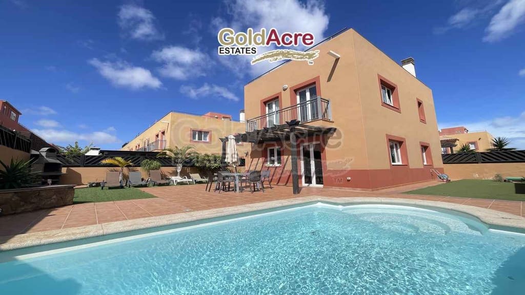 3 camera da letto Villa in vendita in Corralejo con piscina garage - 469.000 € (Rif: 9730168)