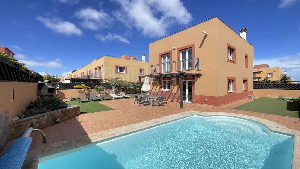 3 camera da letto Villa in vendita in Corralejo con piscina garage - 469.000 € (Rif: 9730168)