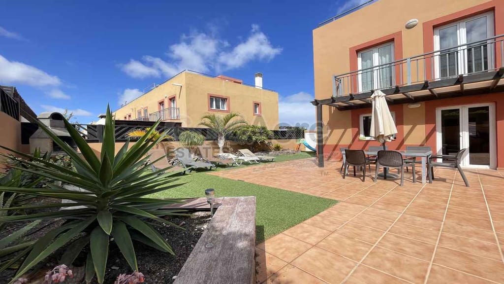 3 camera da letto Villa in vendita in Corralejo con piscina garage - 469.000 € (Rif: 9730168)
