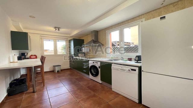 3 sypialnia Willa na sprzedaż w Corralejo, La Oliva z basenem garażem - 469 000 € (Ref: 9730168)