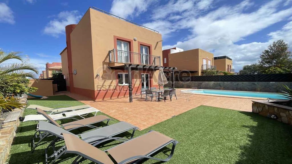 3 camera da letto Villa in vendita in Corralejo con piscina garage - 469.000 € (Rif: 9730168)