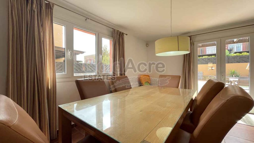 3 camera da letto Villa in vendita in Corralejo con piscina garage - 469.000 € (Rif: 9730168)