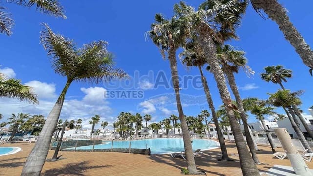 1 sovrum Lägenhet till salu i Corralejo, La Oliva med pool - 189 000 € (Ref: 9730415)