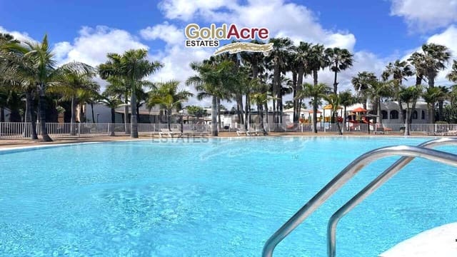 Apartamento de 1 habitación en Corralejo, La Oliva en venta con piscina - 189.000 € (Ref: 9730415)
