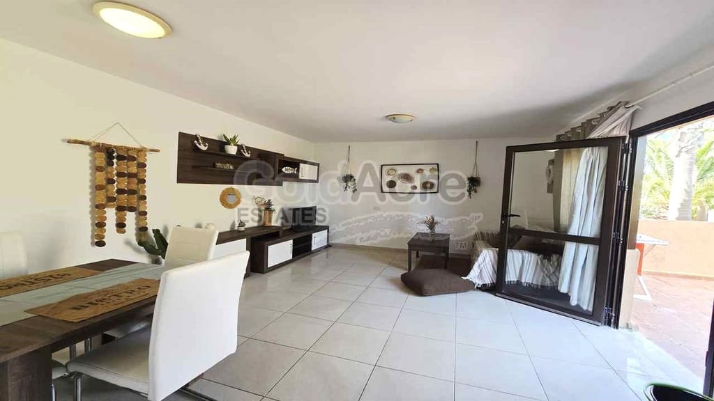 1 bedroom Apartment for sale in Corralejo with pool - € 189,000 (Ref: 9730415)