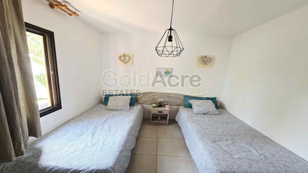 1 bedroom Apartment for sale in Corralejo with pool - € 189,000 (Ref: 9730415)