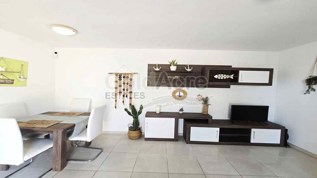 1 bedroom Apartment for sale in Corralejo with pool - € 189,000 (Ref: 9730415)