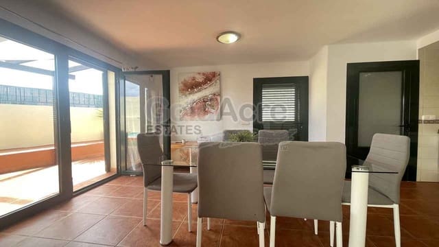 3 soveværelse Villa til salg i Corralejo, La Oliva med swimmingpool - € 470.000 (Ref: 9730416)