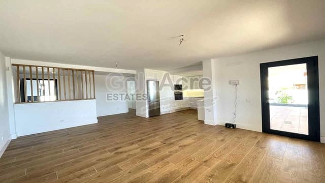 2 soveværelse Lejlighed til salg i Corralejo, La Oliva med swimmingpool - € 249.000 (Ref: 9731551)