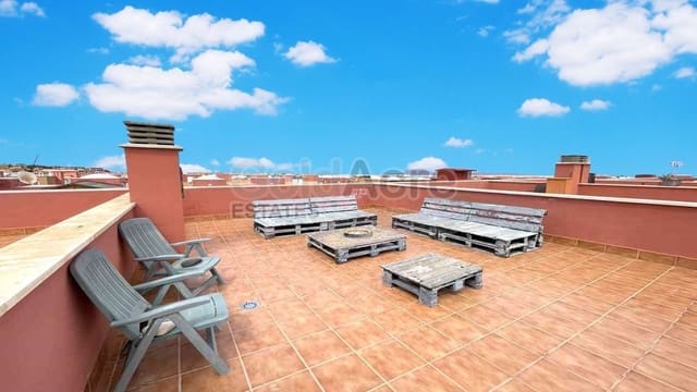 Lejlighed til salg i Corralejo, La Oliva med swimmingpool - € 159.000 (Ref: 9731552)