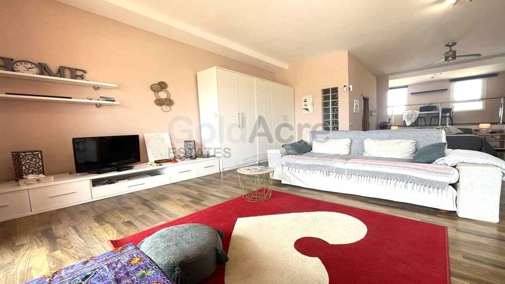 Apartment for sale in Corralejo with pool - € 159,000 (Ref: 9731552)
