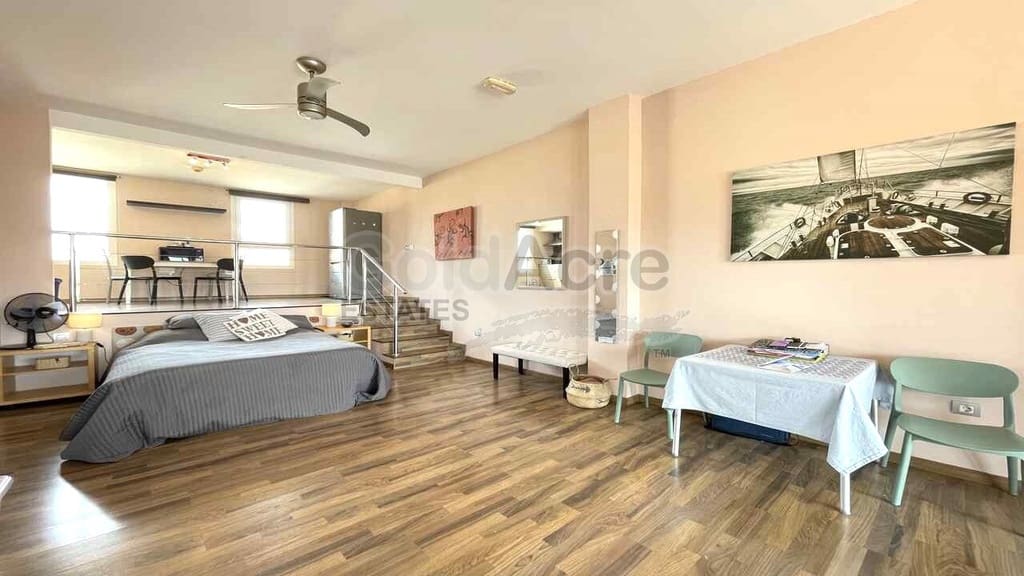Apartment for sale in Corralejo with pool - € 159,000 (Ref: 9731552)