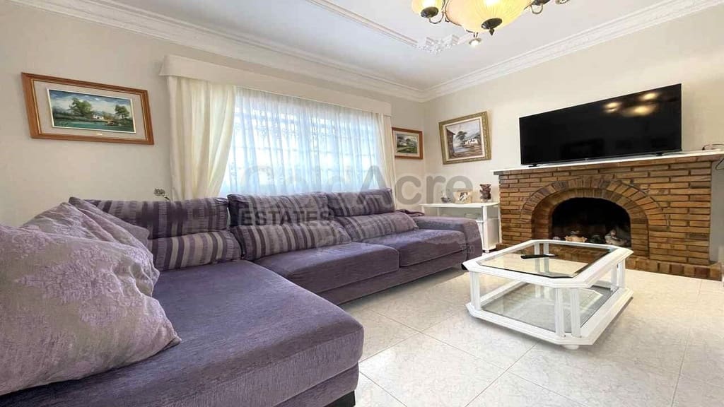 Chalet de 3 habitaciones en Corralejo en venta con piscina garaje - 849.000 € (Ref: 9733372)