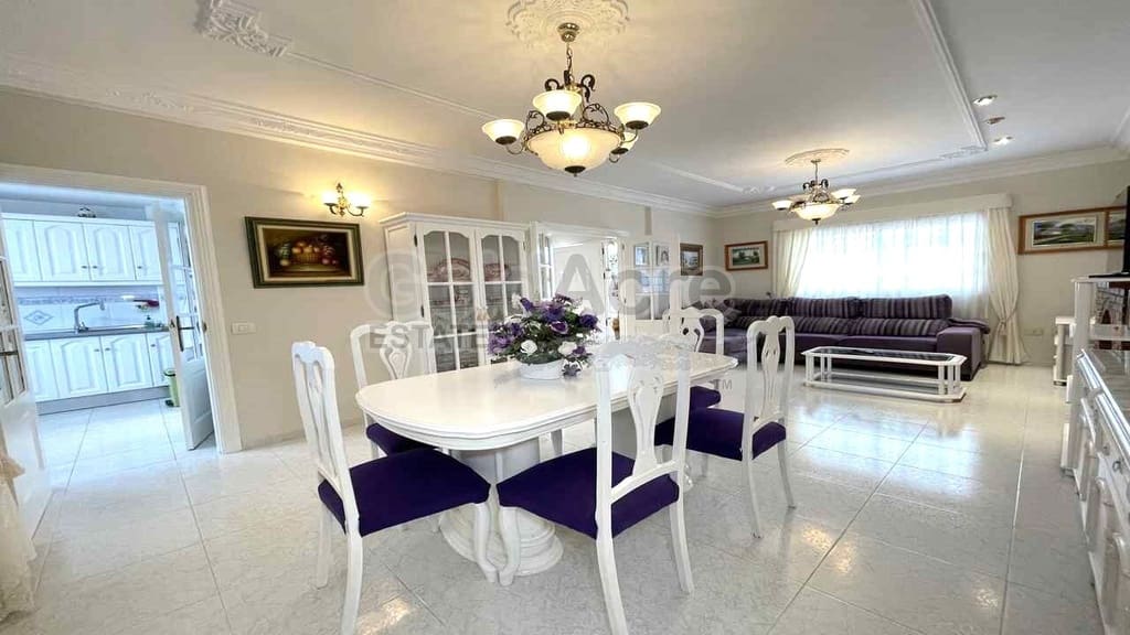 Chalet de 3 habitaciones en Corralejo en venta con piscina garaje - 849.000 € (Ref: 9733372)