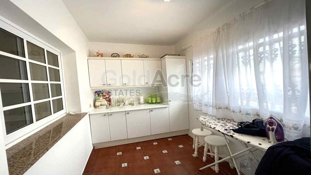 Chalet de 3 habitaciones en Corralejo en venta con piscina garaje - 849.000 € (Ref: 9733372)
